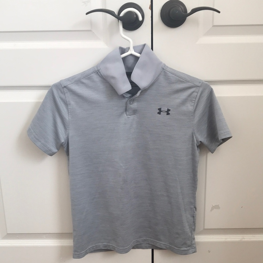 Gray Under Amour t-shirt